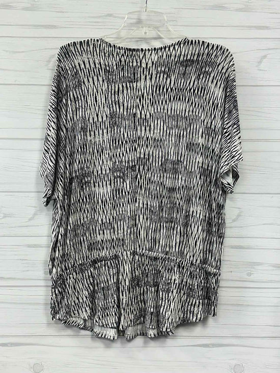 Size 2 Chicos Shirt