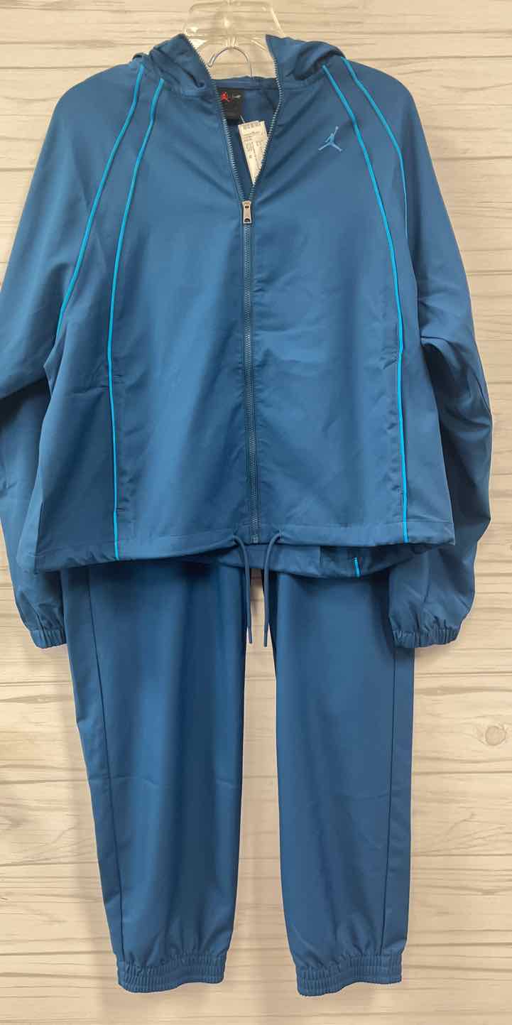 Size M Jordan 2PC Ensemble