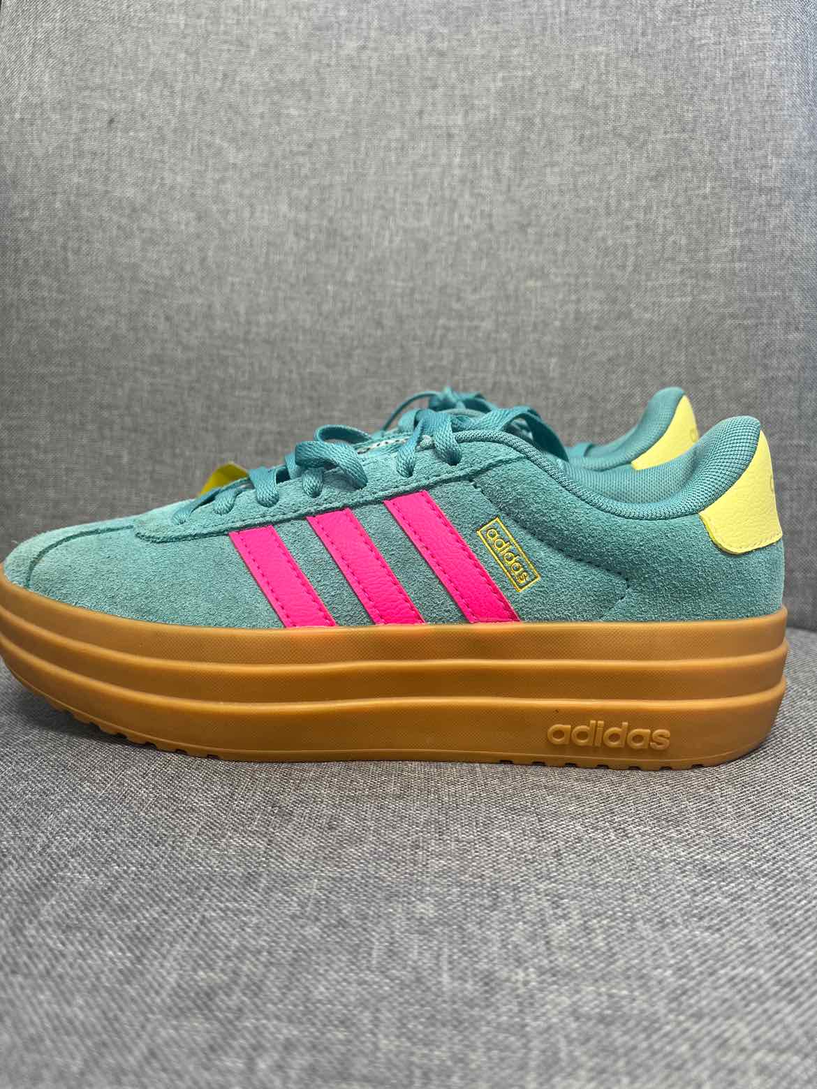 4 adidas Shoes/Boots