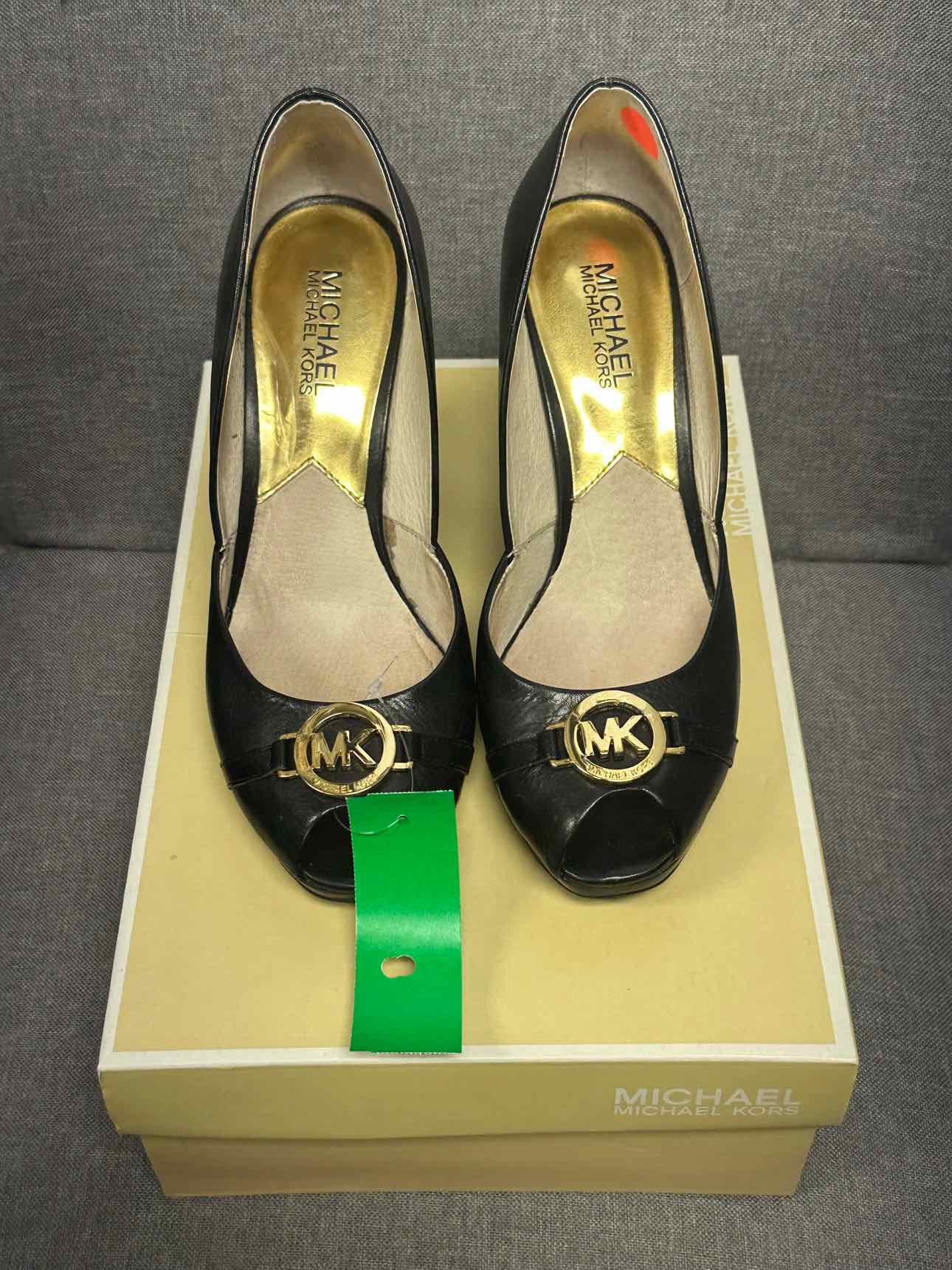 7.5 Micheal Kors Shoes