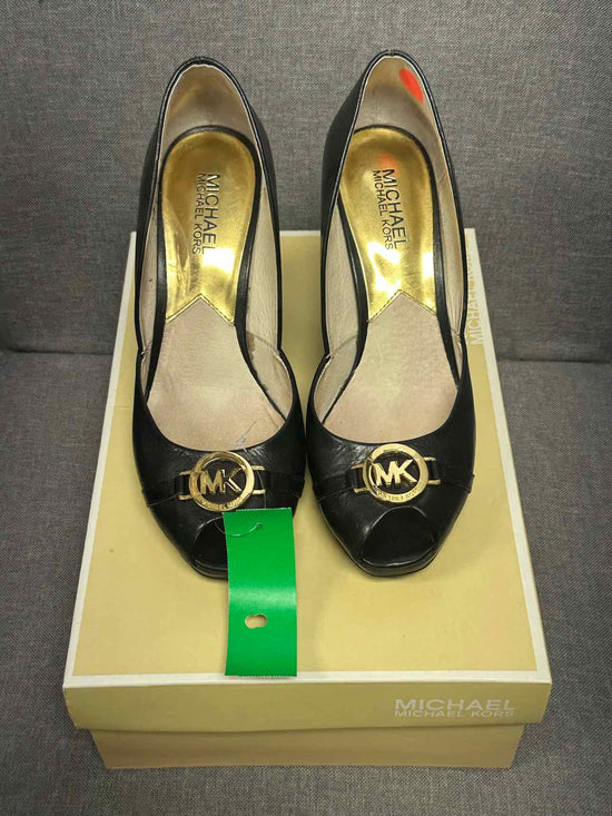 7.5 Micheal Kors Shoes