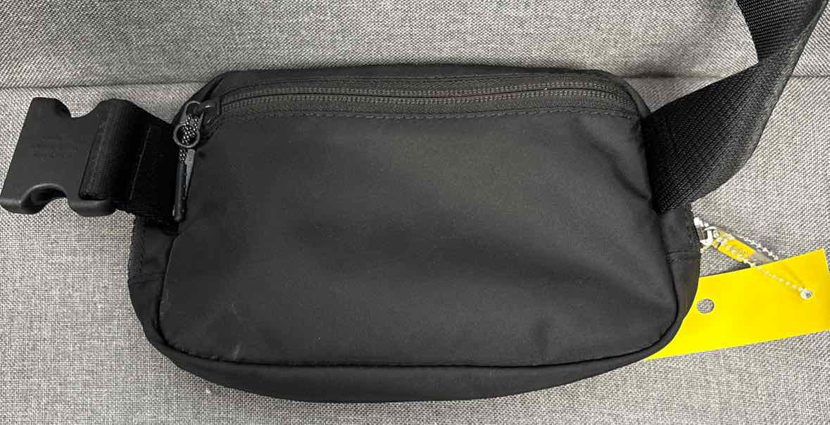 Lululemon Purse