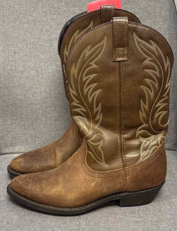 9 1/2 Laredo Boots