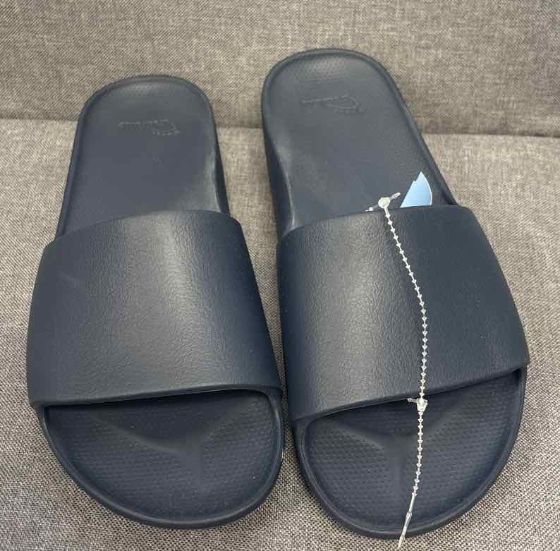 8 Archies Sandals