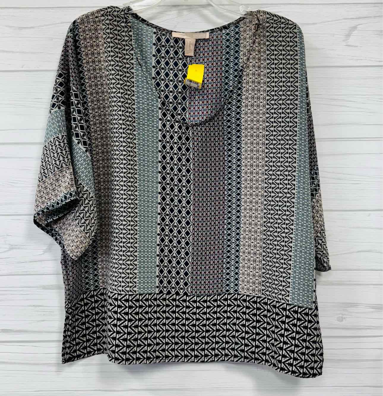 Size M Forever 21 Shirt