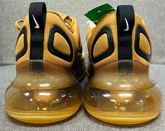 7.5 Nike Air Shoes