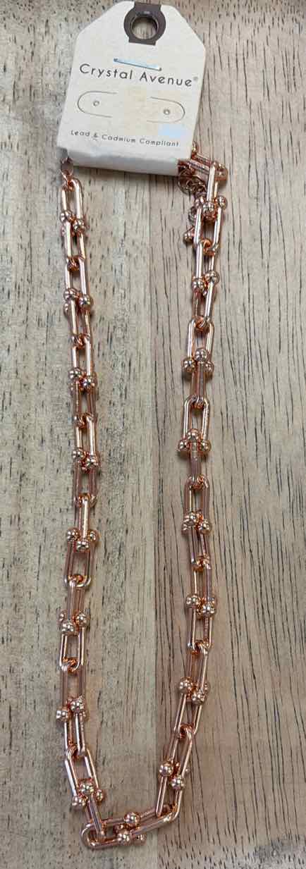 crystal avenue Necklace