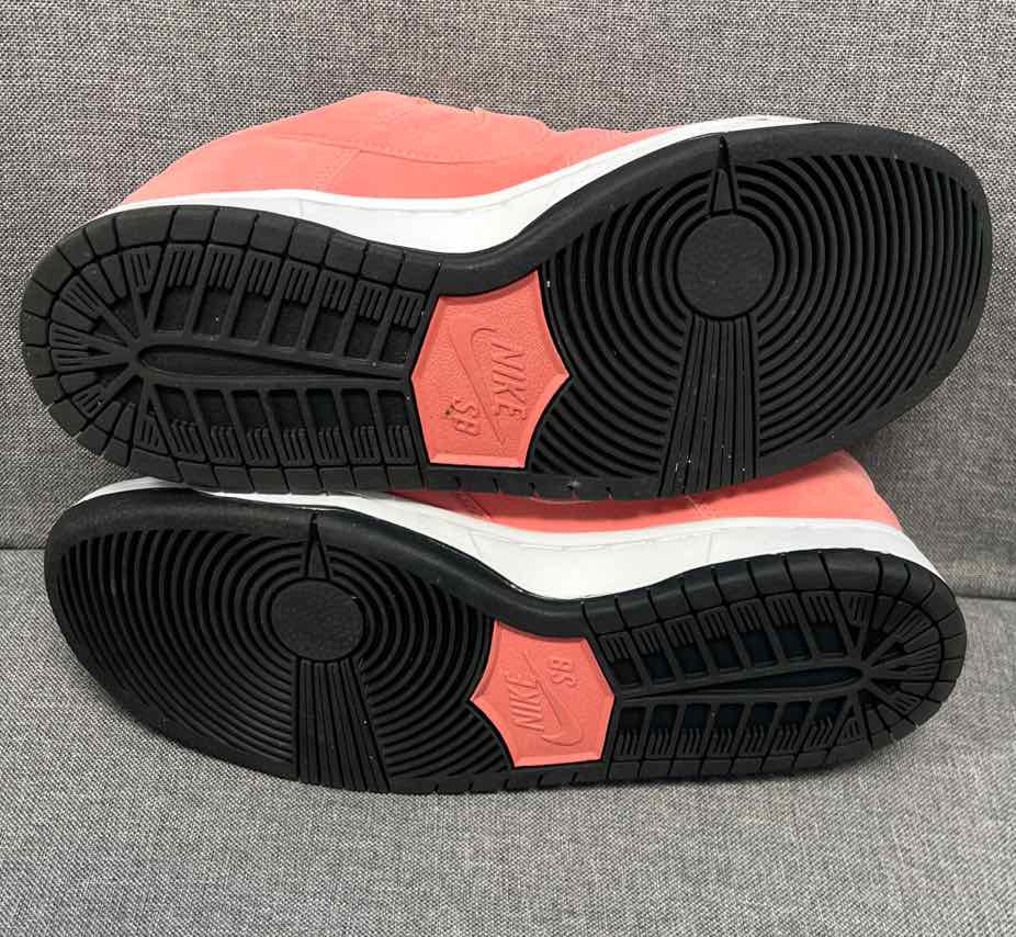 7 Nike Shoes