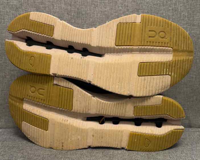 6 On Sneakers