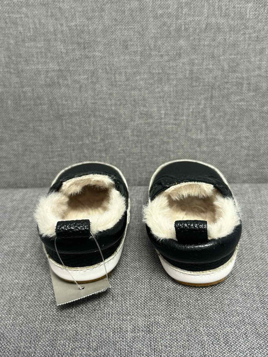 3-6 months Monkey Feet Shoes