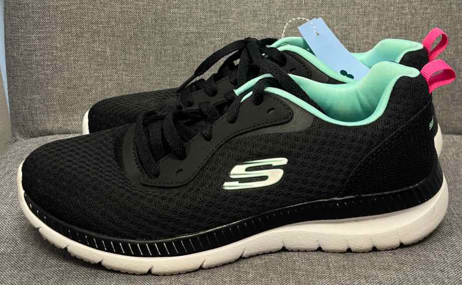 7 skechers Sneakers