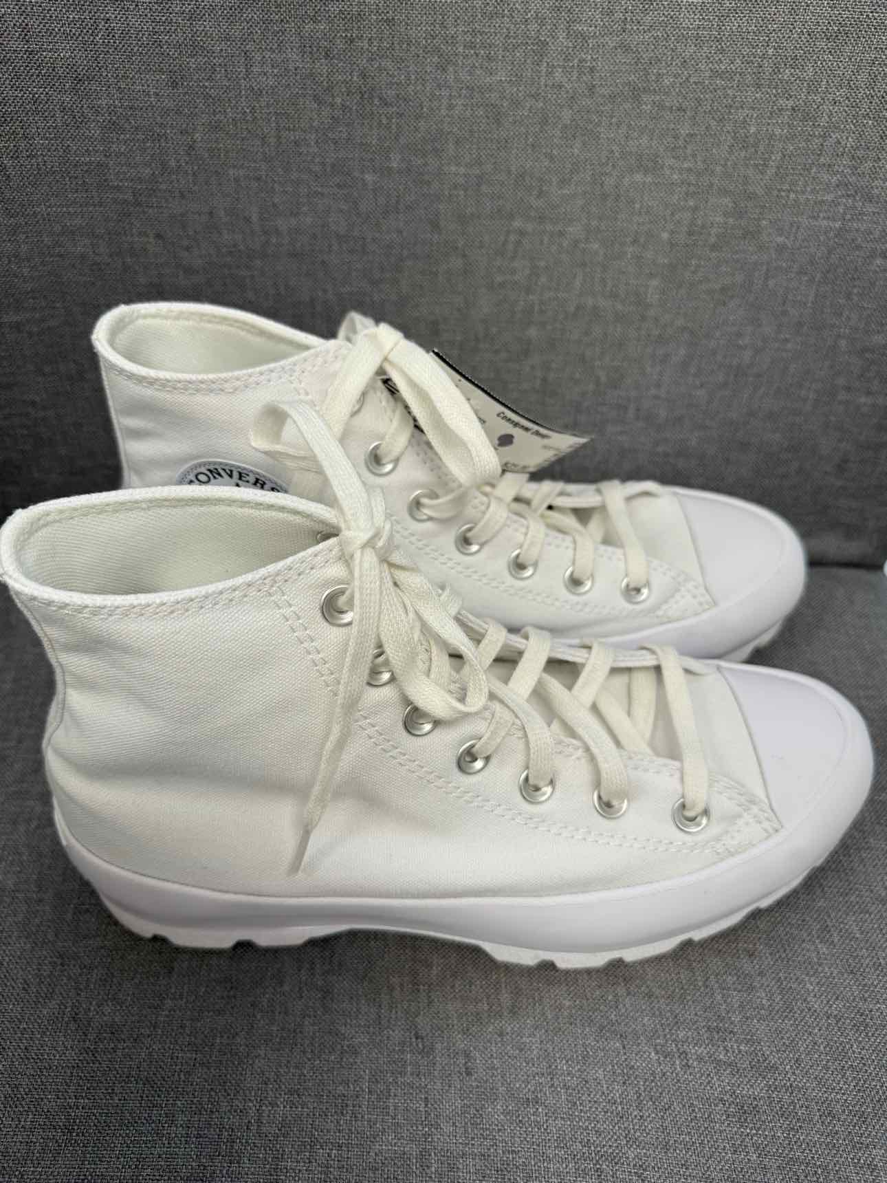 8 Converse Sneakers