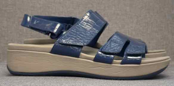 8 Vionic Sandals