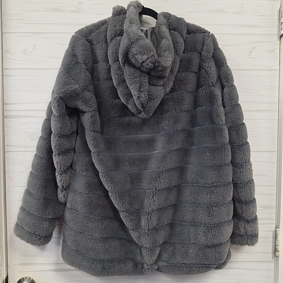 Size M easel Coat
