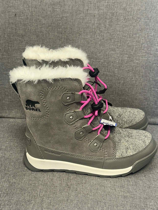 4 Sorel Shoes/Boots