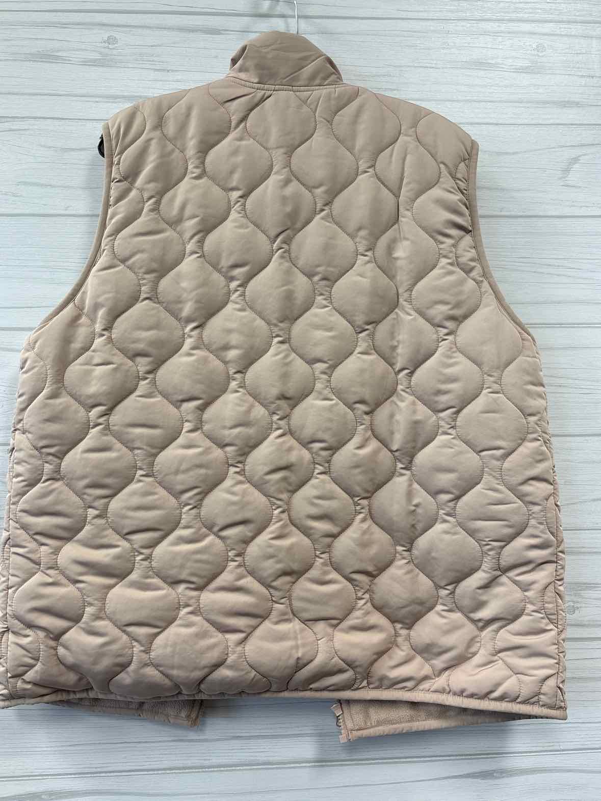 Size L Goodfellow Vest