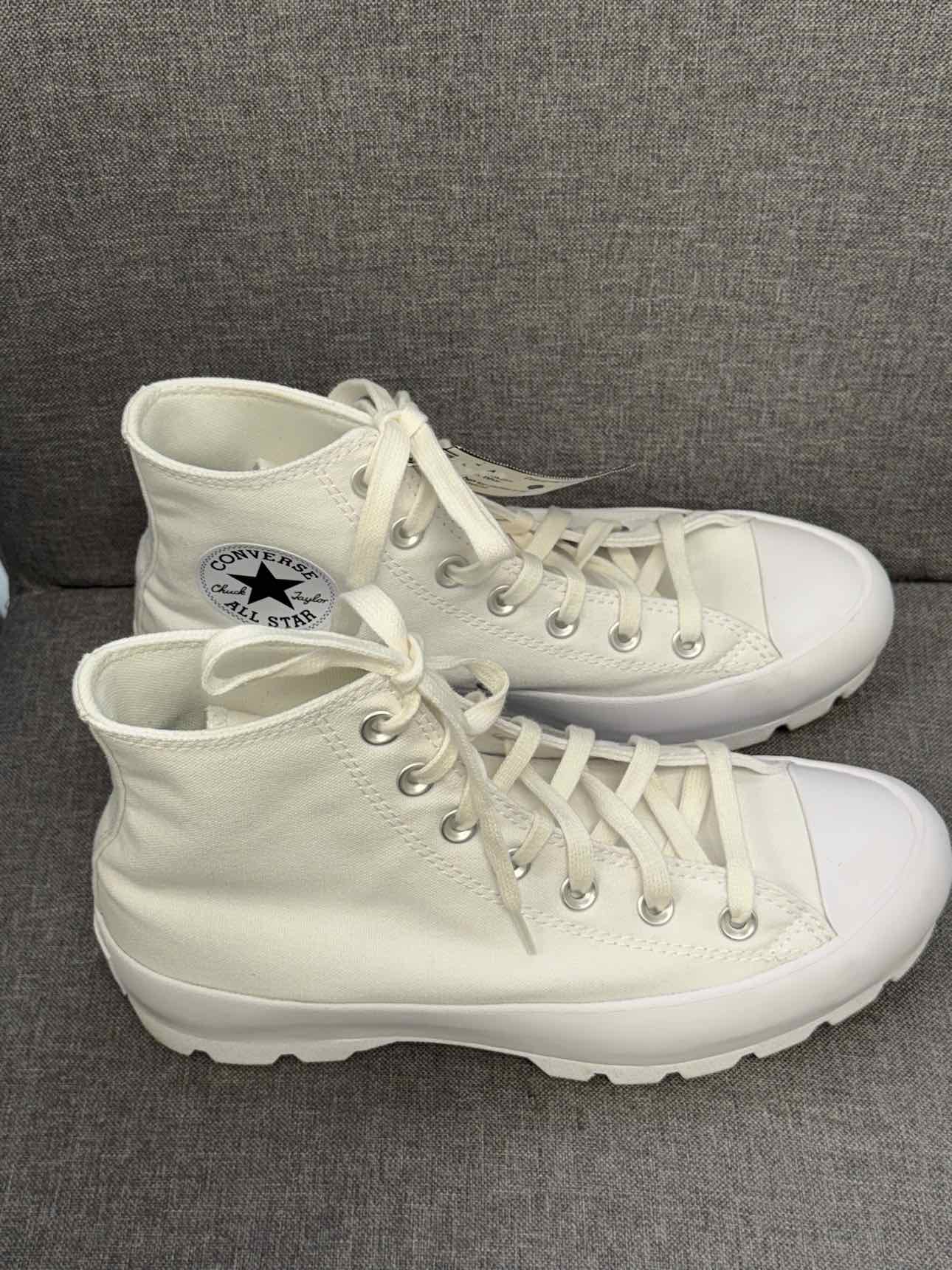 8 Converse Sneakers