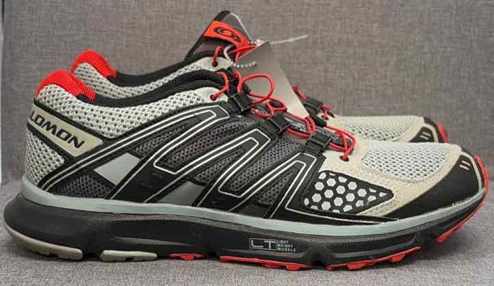 8 Salomon Sneakers