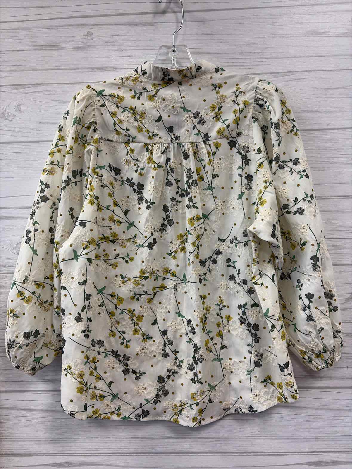 Size M solitaire Shirt