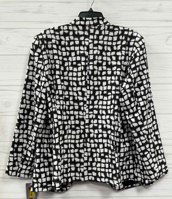 Size 18 Allison Daley Jacket
