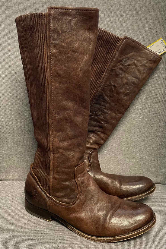 6.5 FRYE Boots