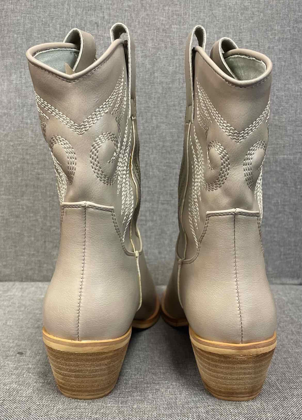 8 Shu Shop Boots