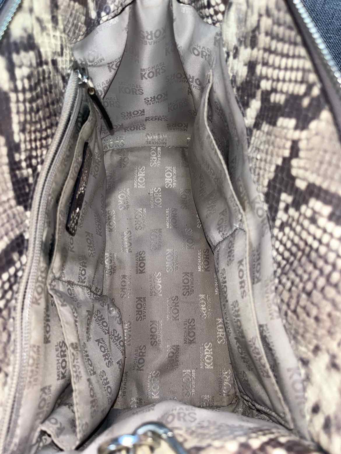 Micheal Kors Purse