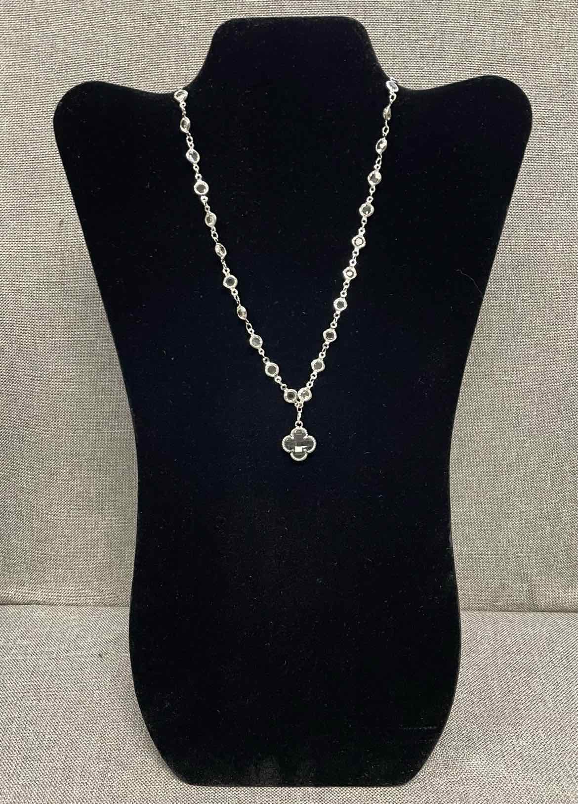 Pomina Necklace