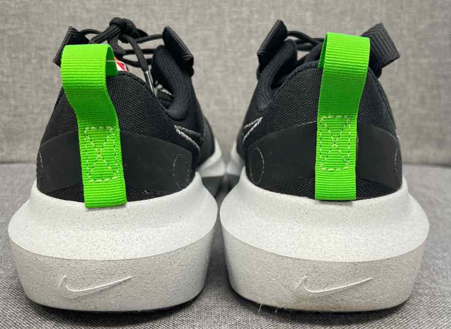 7 Nike Sneakers
