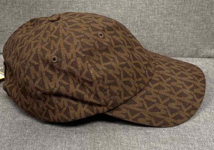 Size Michael Kors Hat