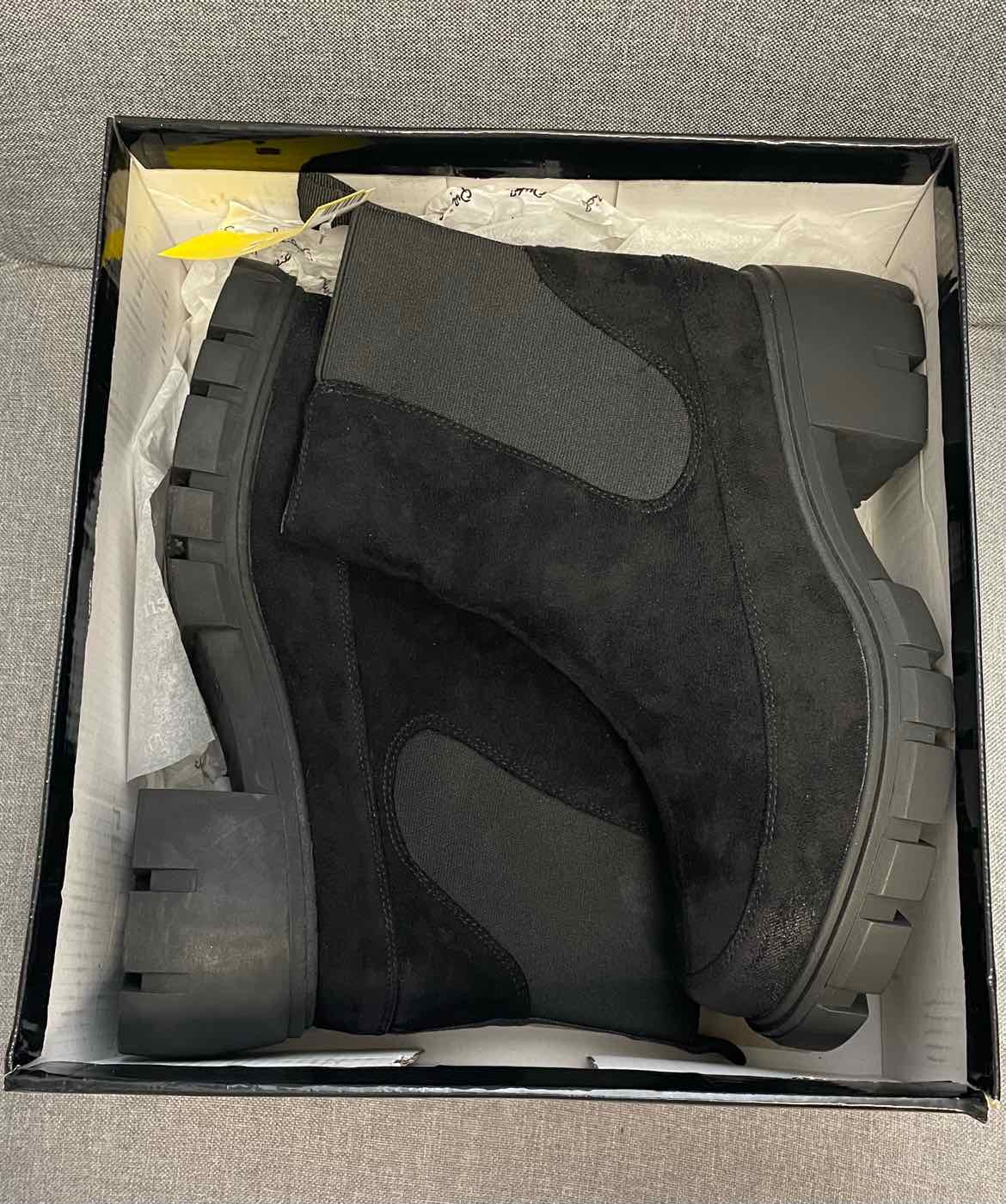 8.5 Pierre Dumas Boots