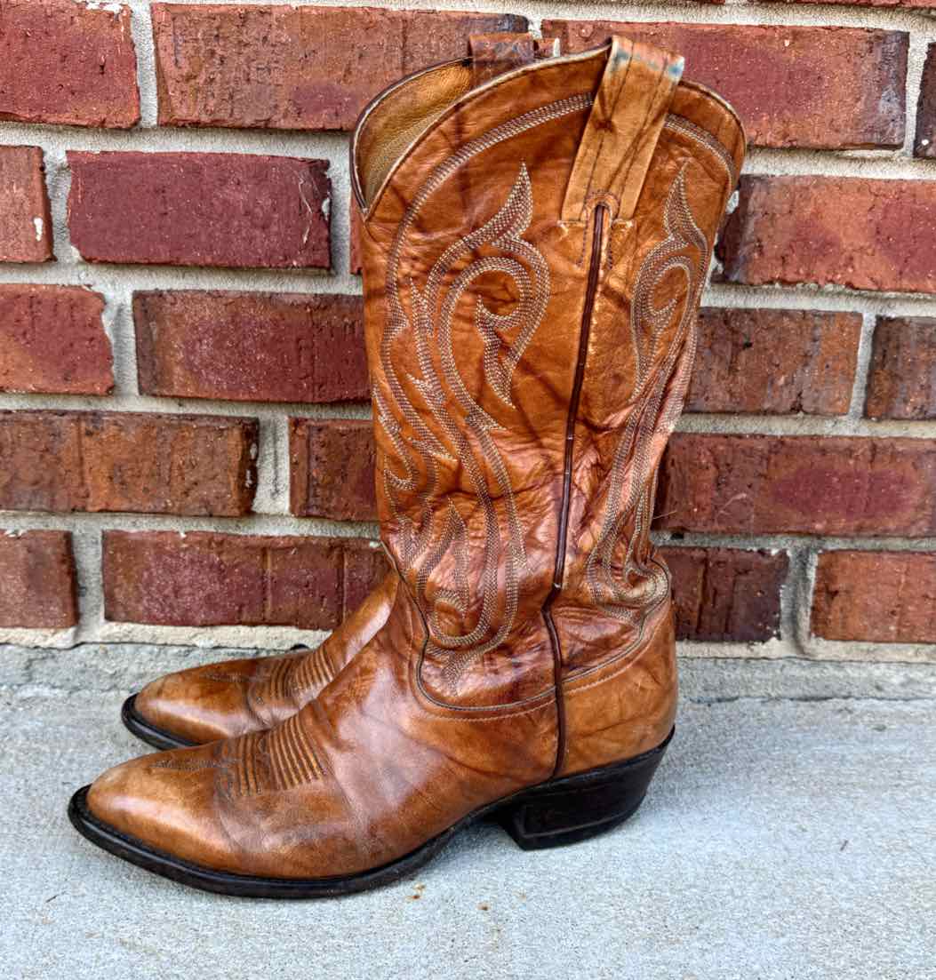 9 Tony Lama Boots