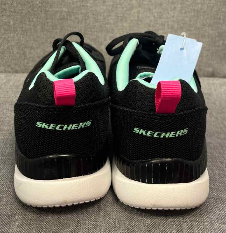 7 skechers Sneakers