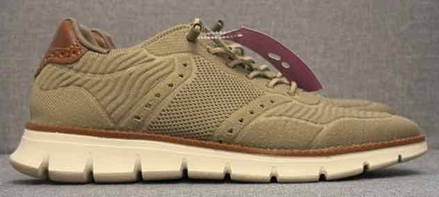 40 Ave Leisure Sneakers