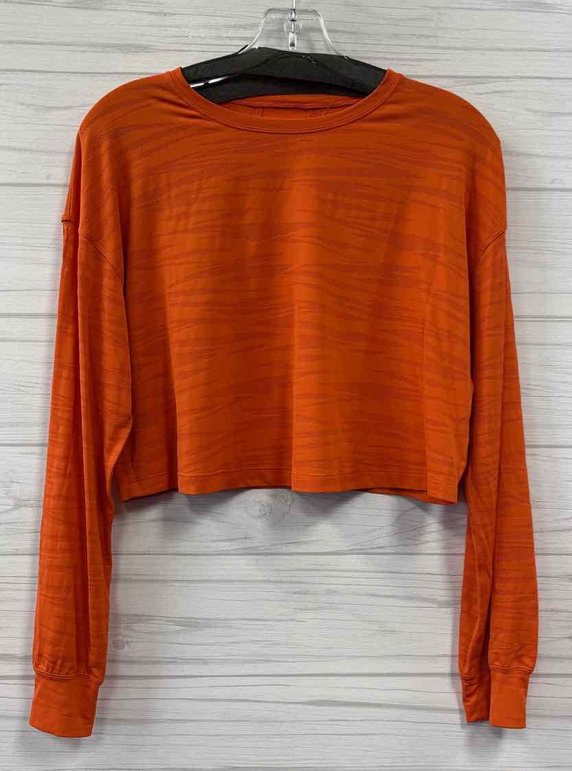 Size M Lululemon Shirt