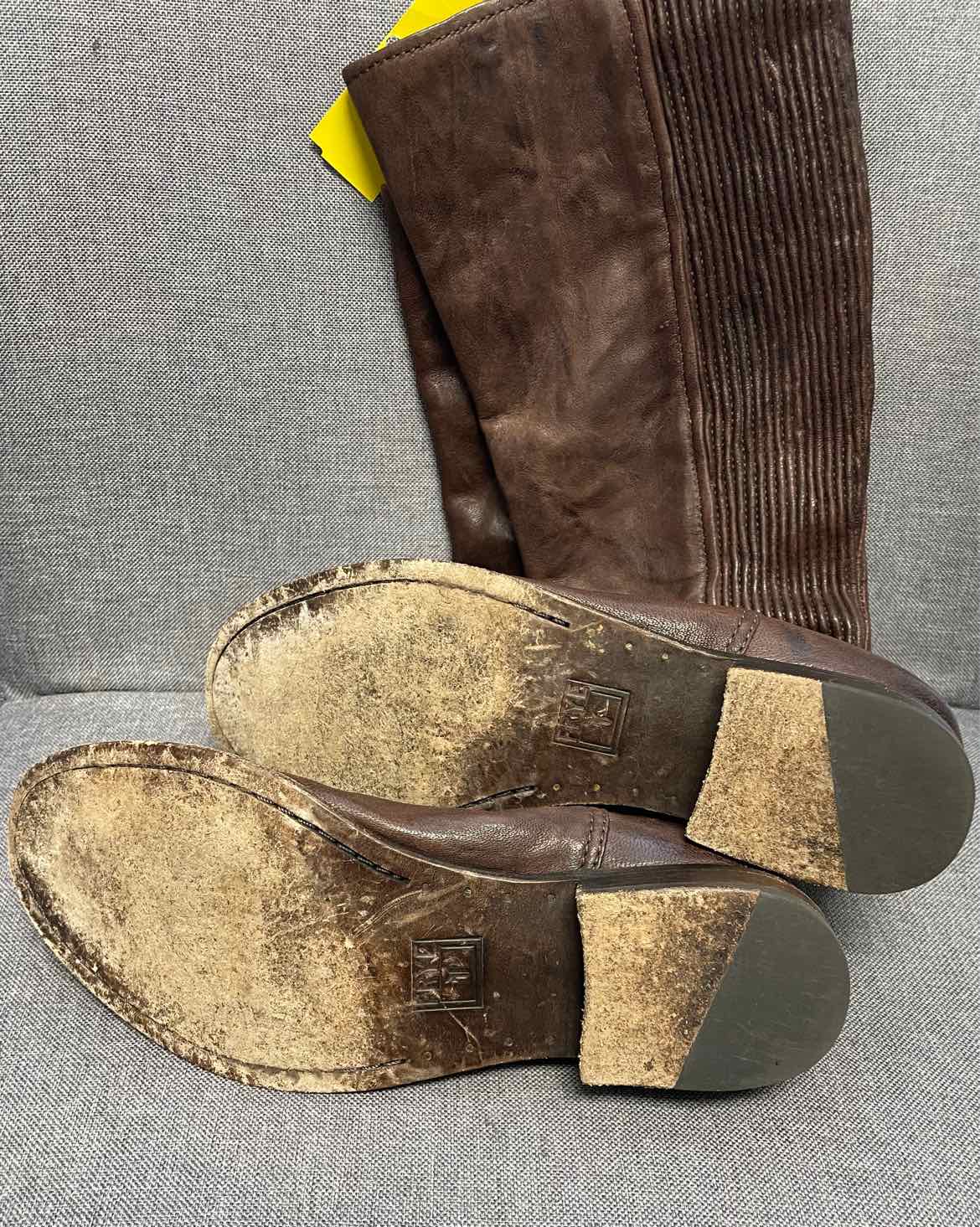 6.5 FRYE Boots