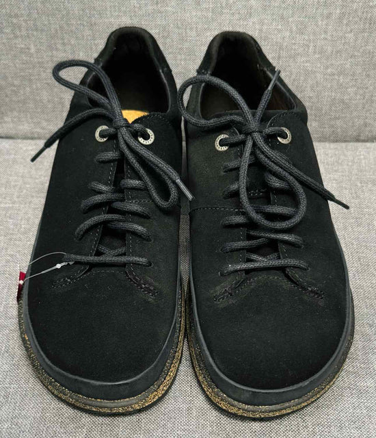 38 Birkenstock Sneakers