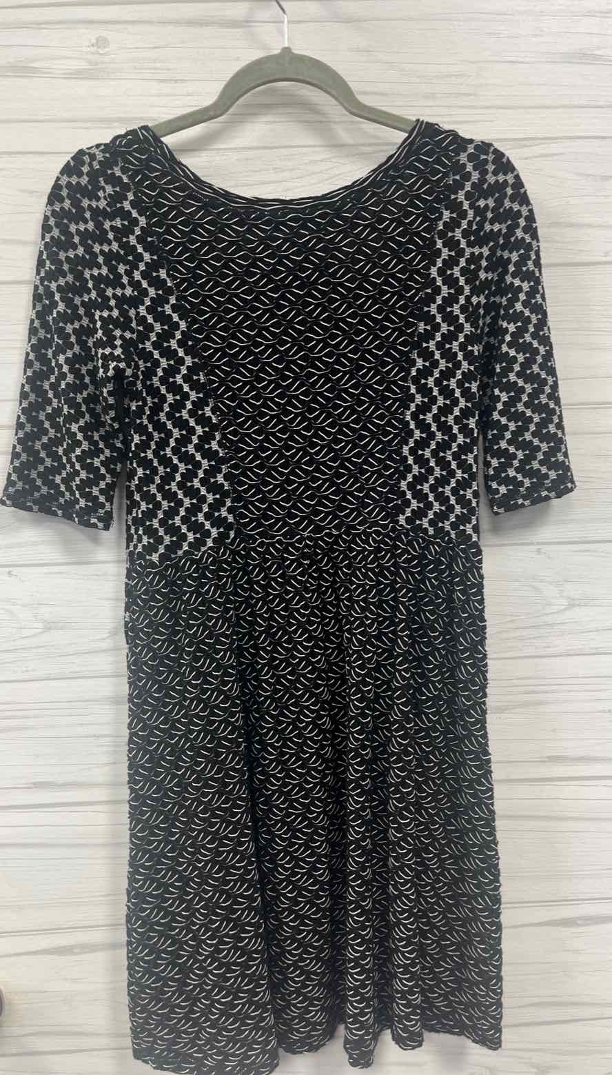 Size S saturday Sunday Dress
