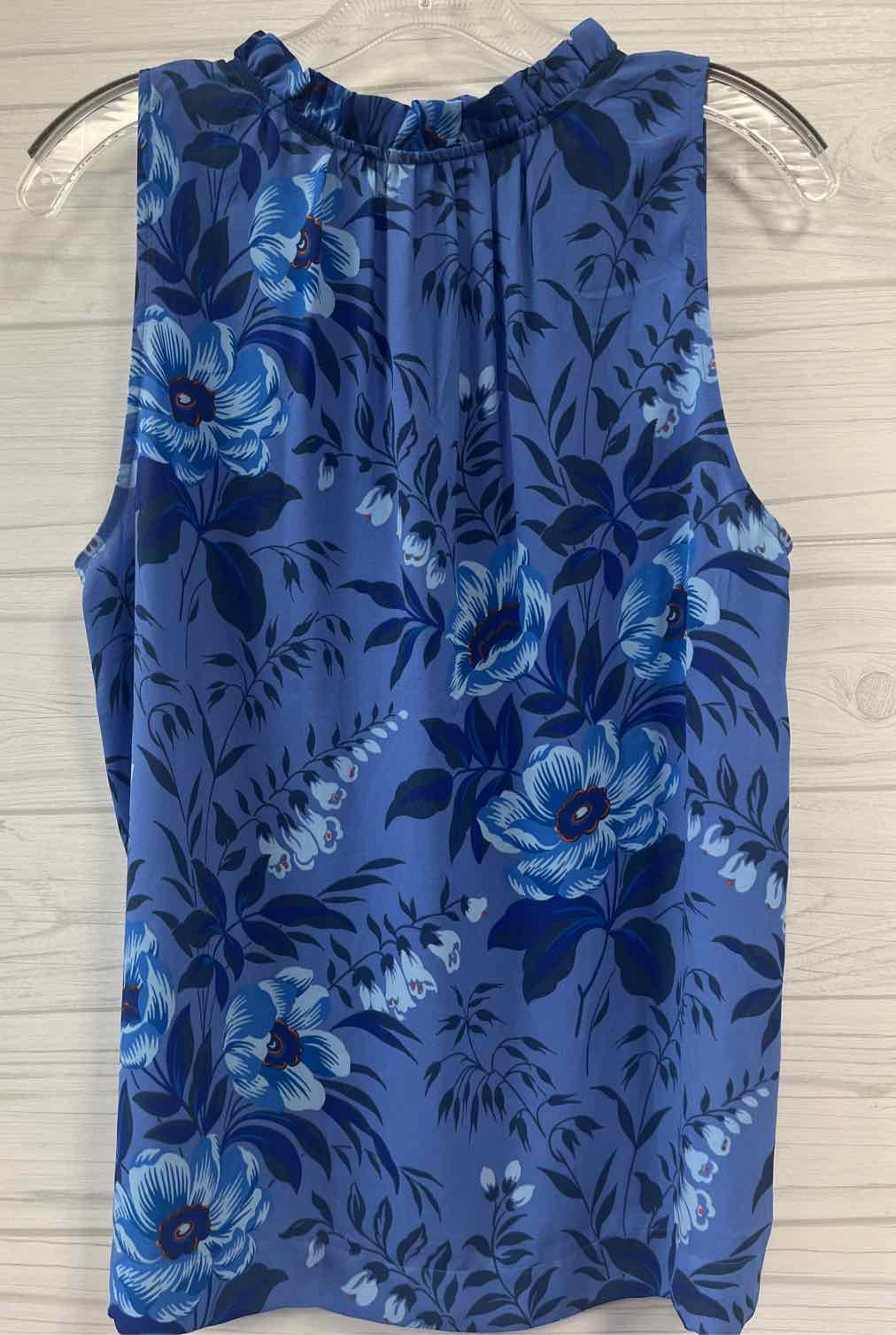 Size M Loft Shirt