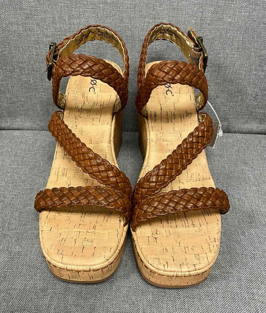 10 B.O.C. Sandals