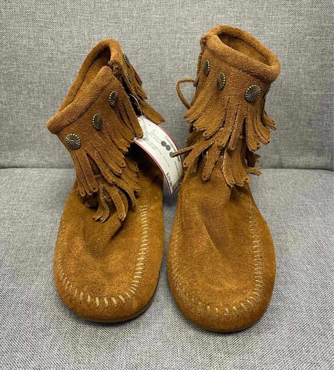 8.5 Minnetonka Moccasins