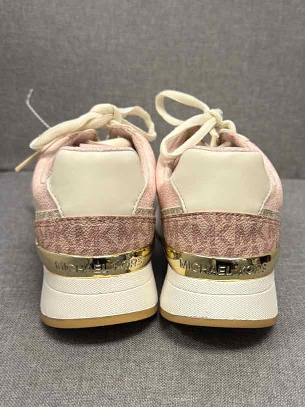 9 Micheal Kors Shoes