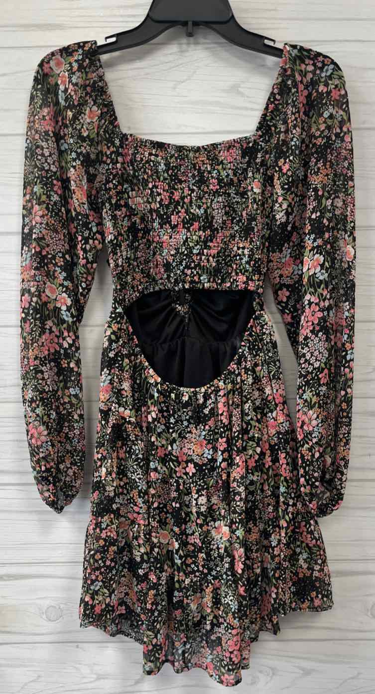 Size S allison + kelly Dress