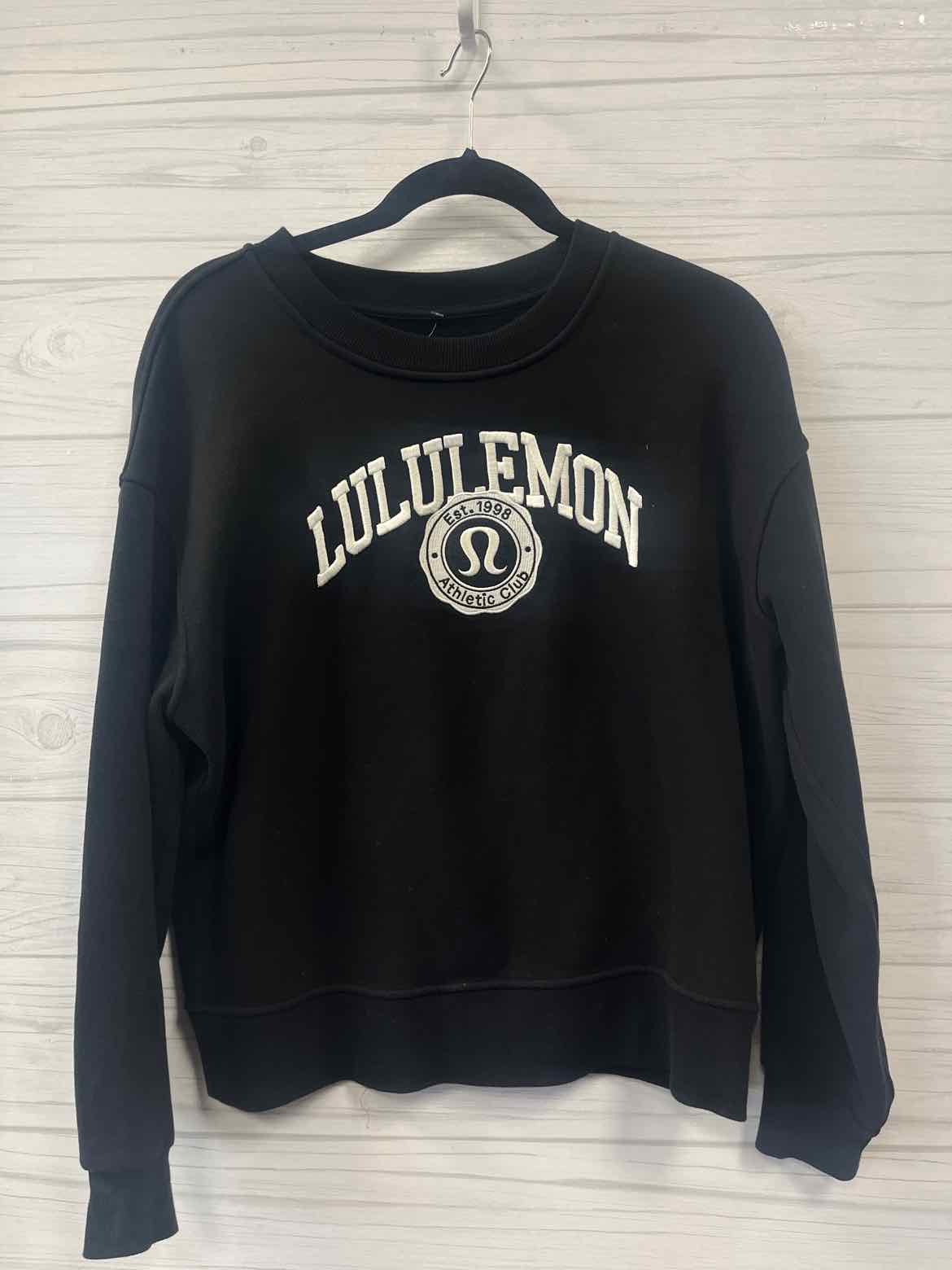 Size S Lululemon Sweatshirt