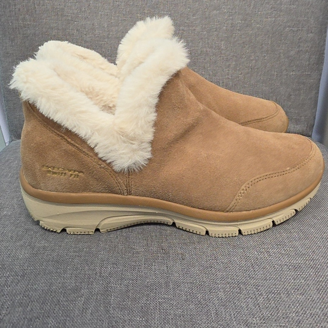 8.5 Sketchers Shoes