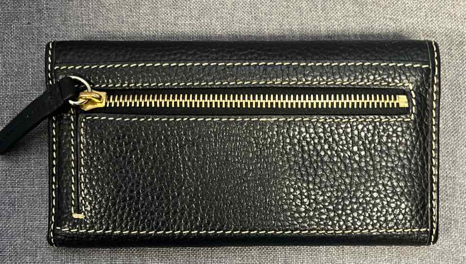 Dooney & Bourke Purse