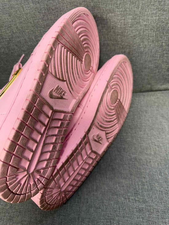 11 Nike Sneakers