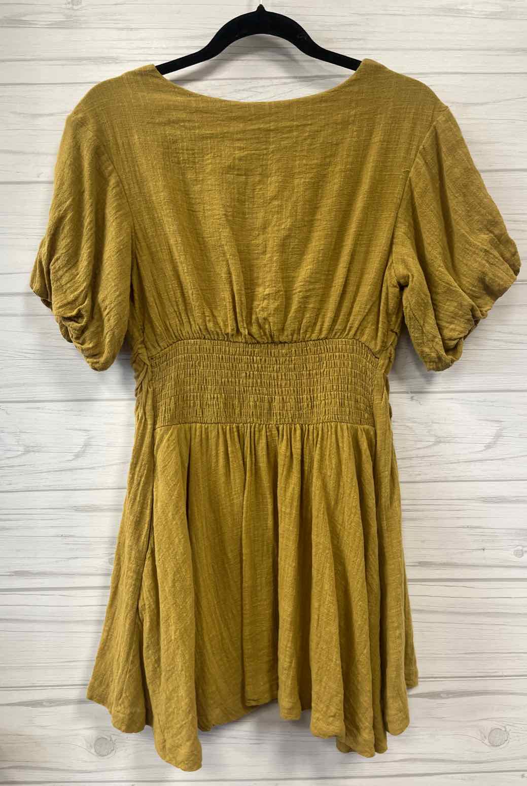 Size M lulus Dress
