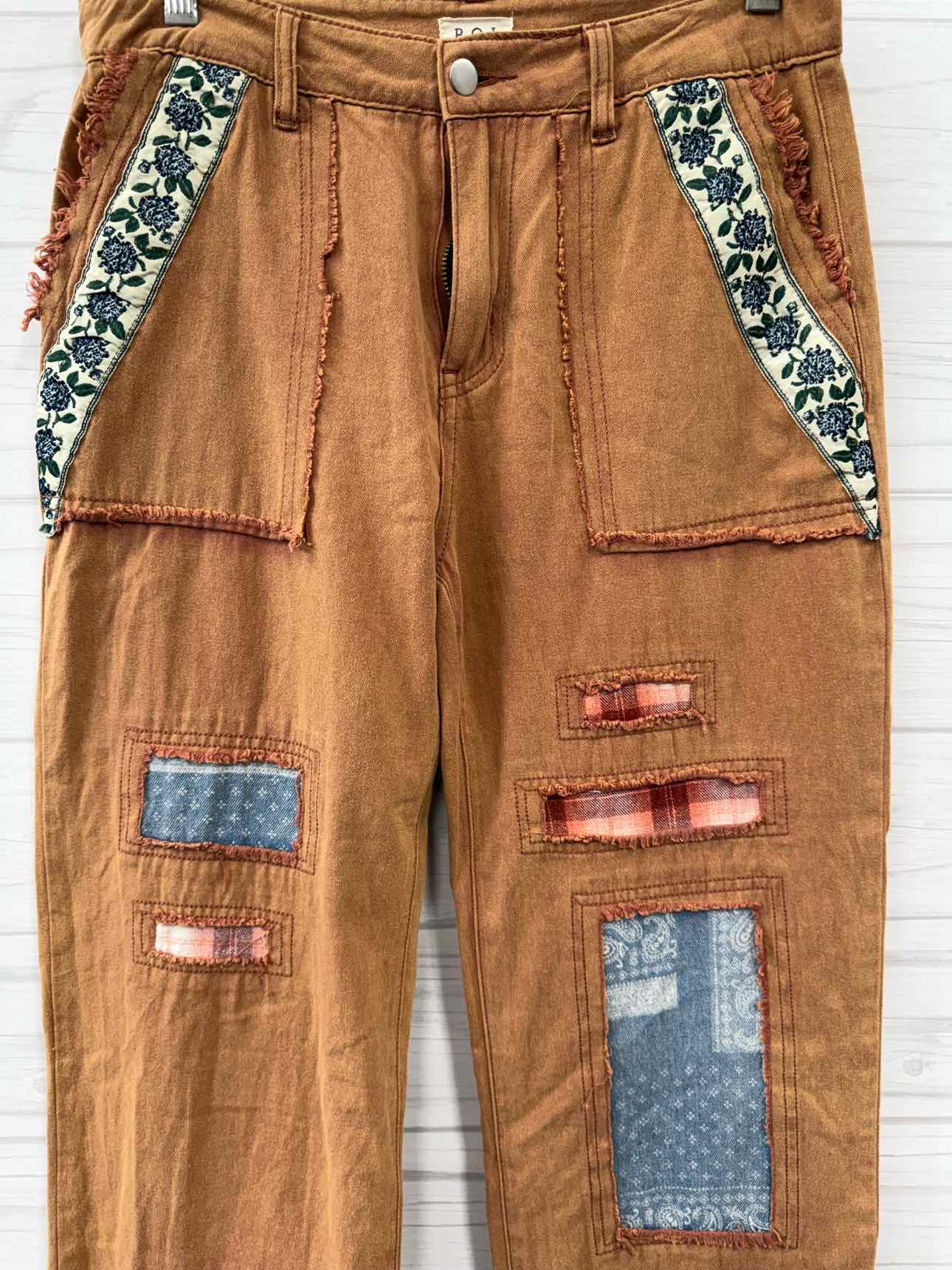 Size M pol Pants