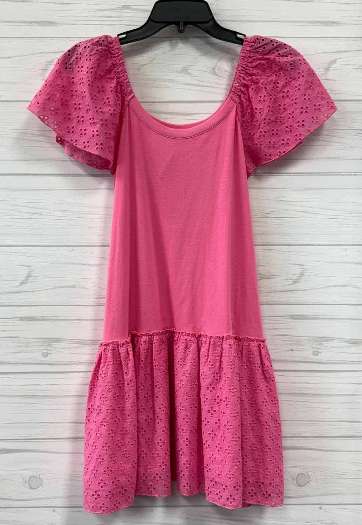 Size XS pink lily Dress